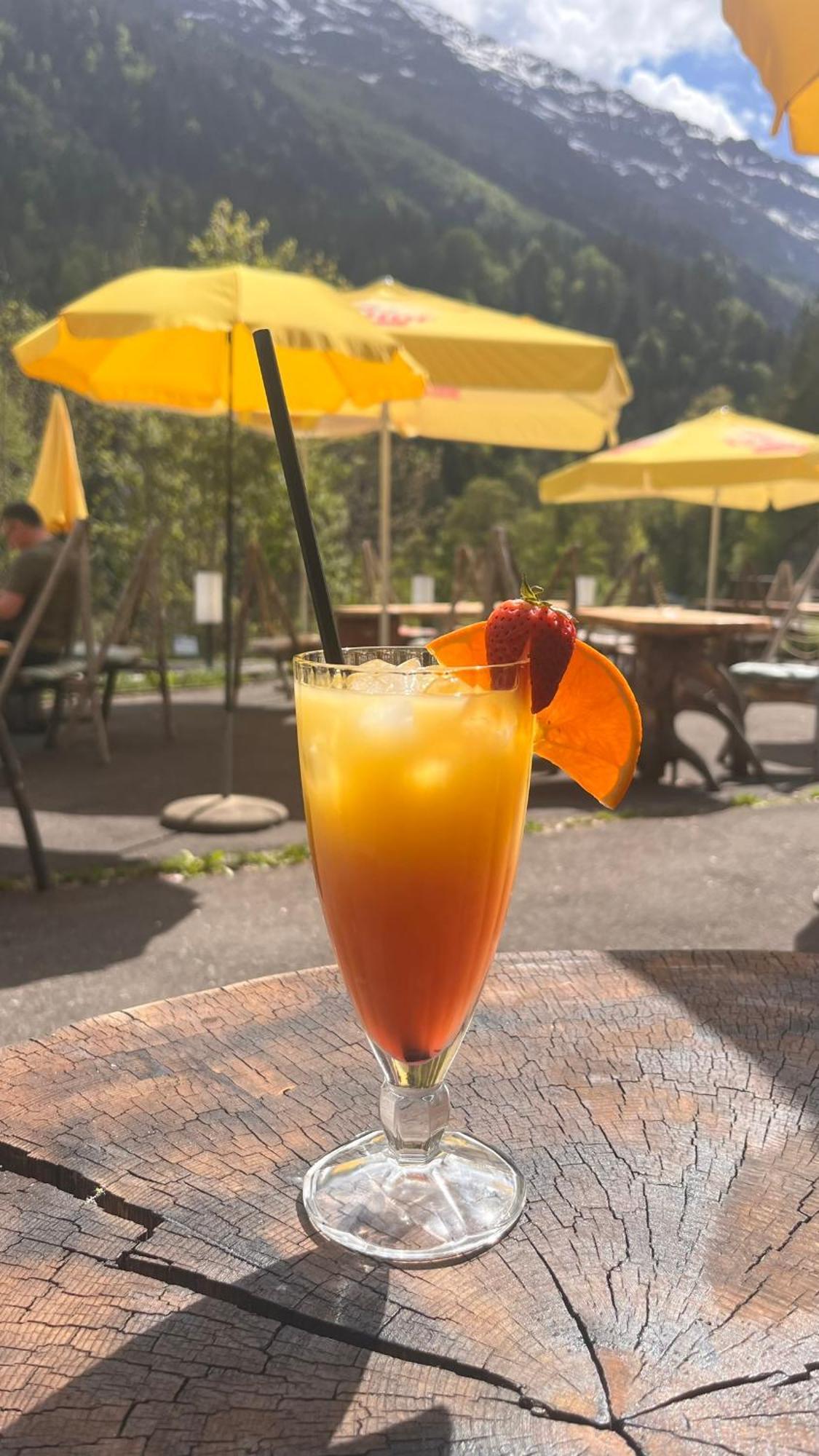 "Terrasse" Nessental Hotel Gadmen Bagian luar foto